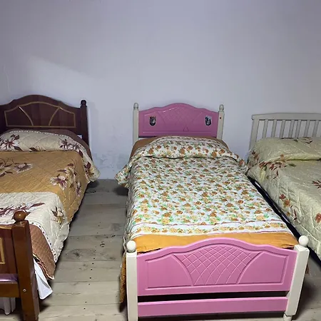 Bujtina Agron Thana Gjelaj